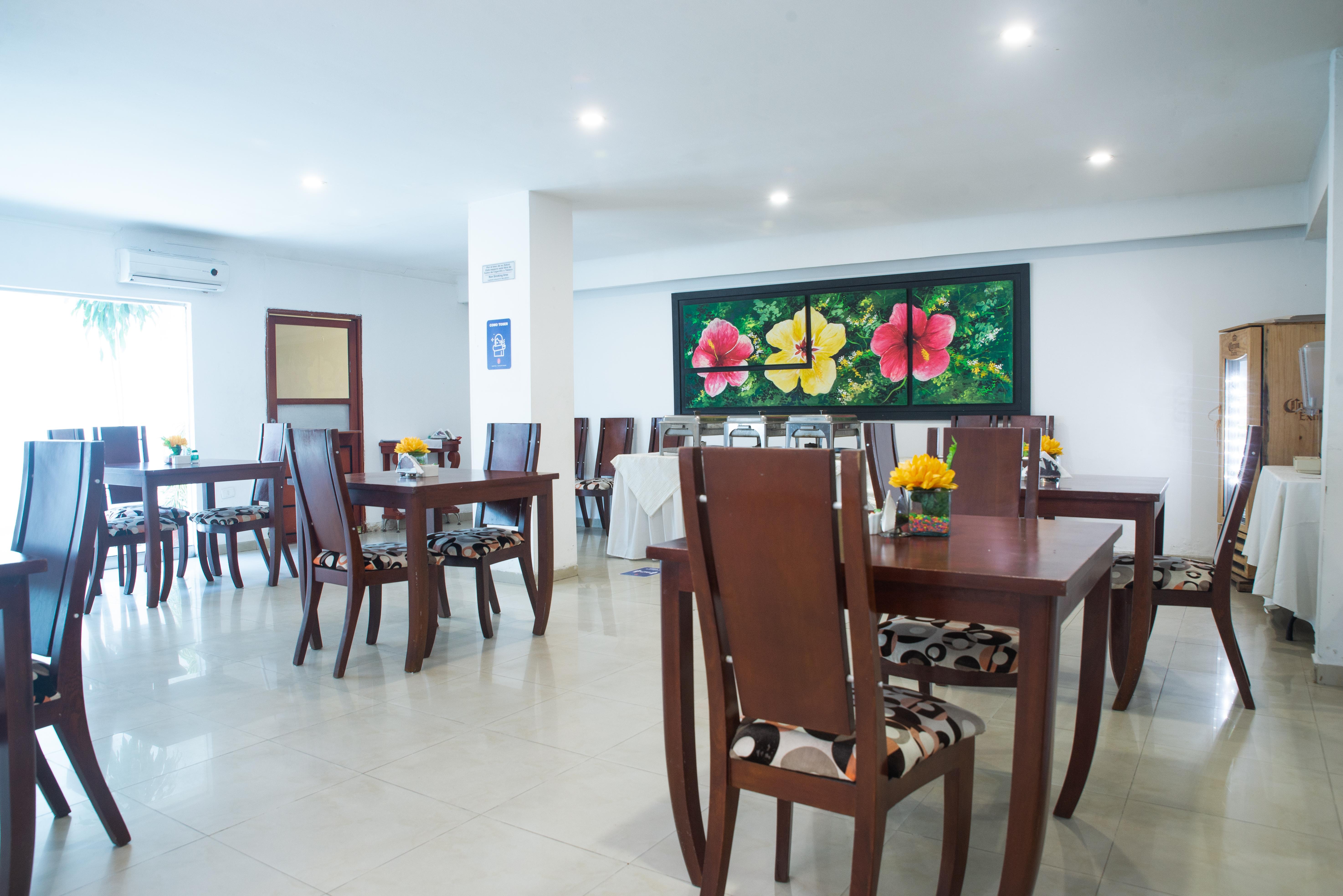 Charthon Inn 巴兰基亚 外观 照片