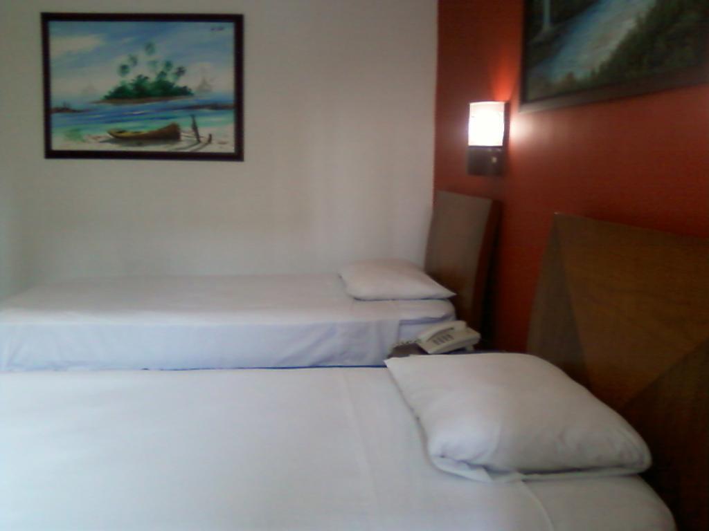 Charthon Inn 巴兰基亚 客房 照片
