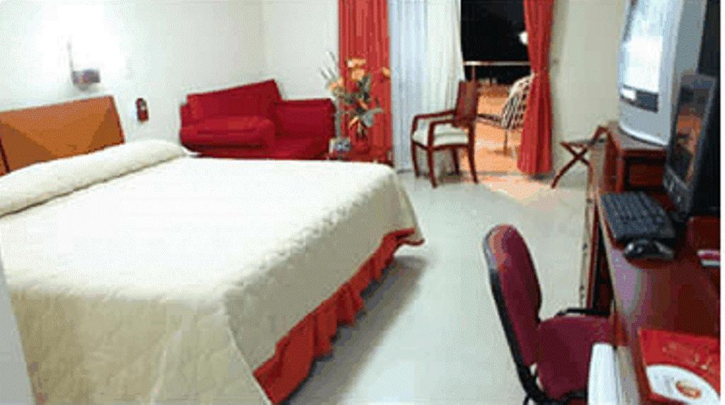 Charthon Inn 巴兰基亚 客房 照片